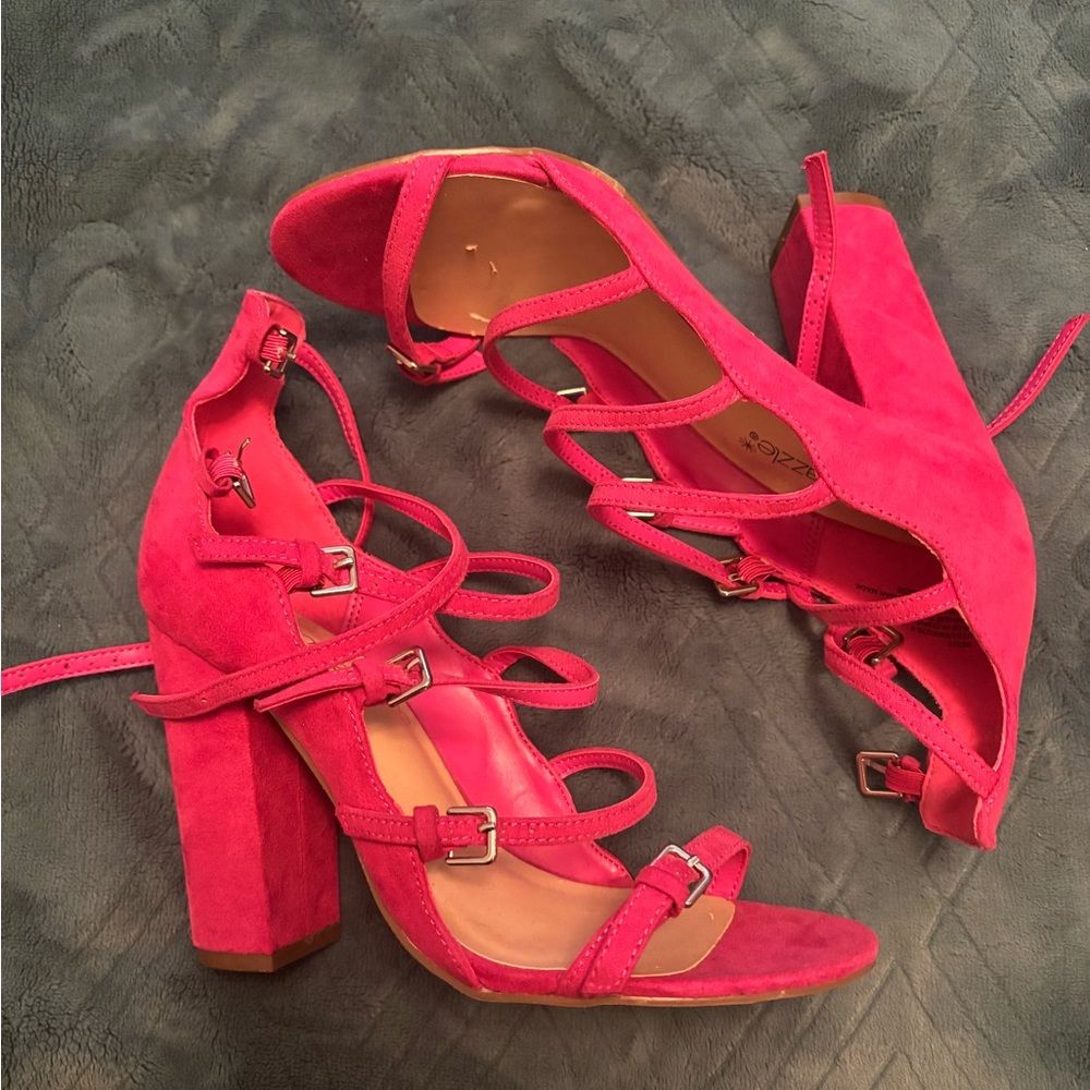 Shoe Dazzle Strappy Block Heel Sandals in Hot Pink